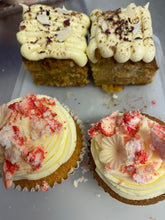 Load image into Gallery viewer, Treats and blooms